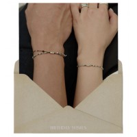5月) 지금 행복, couple line bracelets